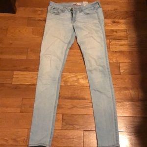 Hollister light wash skinny jeans